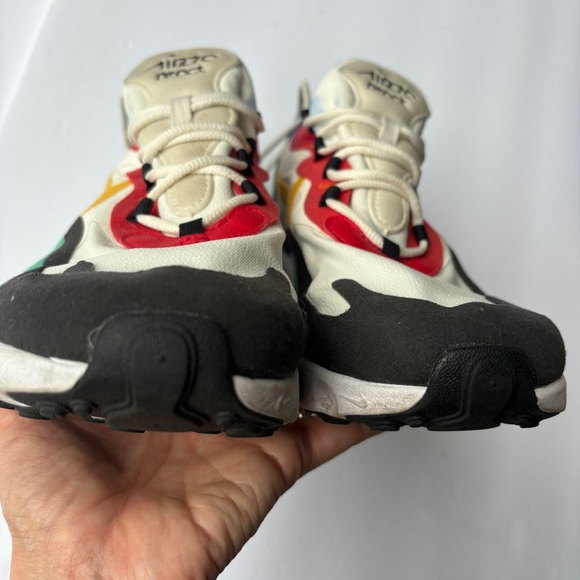 Nike Air Max React 270 Sneakers, size 8.5 - Picture 2 of 14